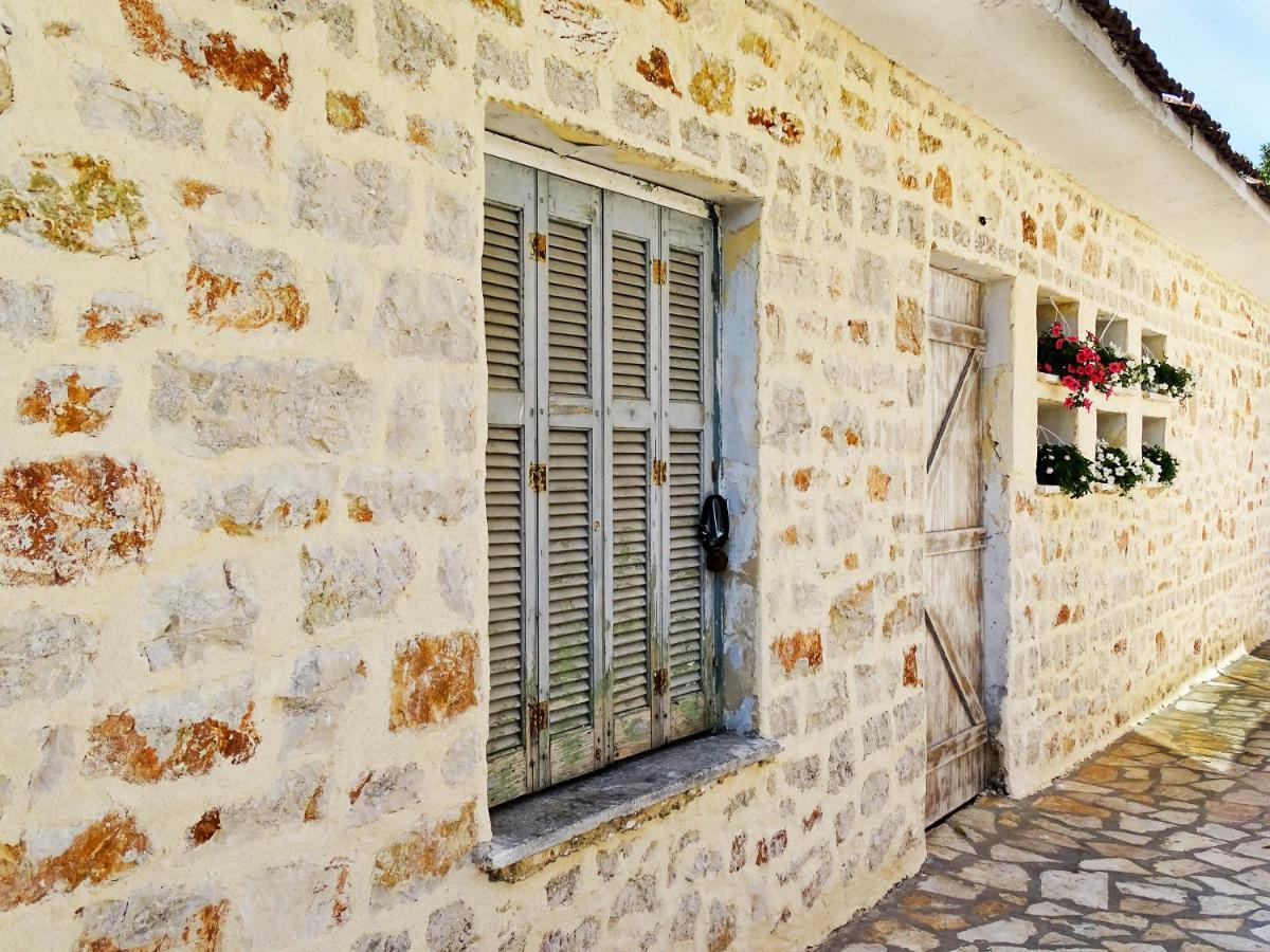 19.40 Luxury Guesthouse Kalpaki  Exterior photo